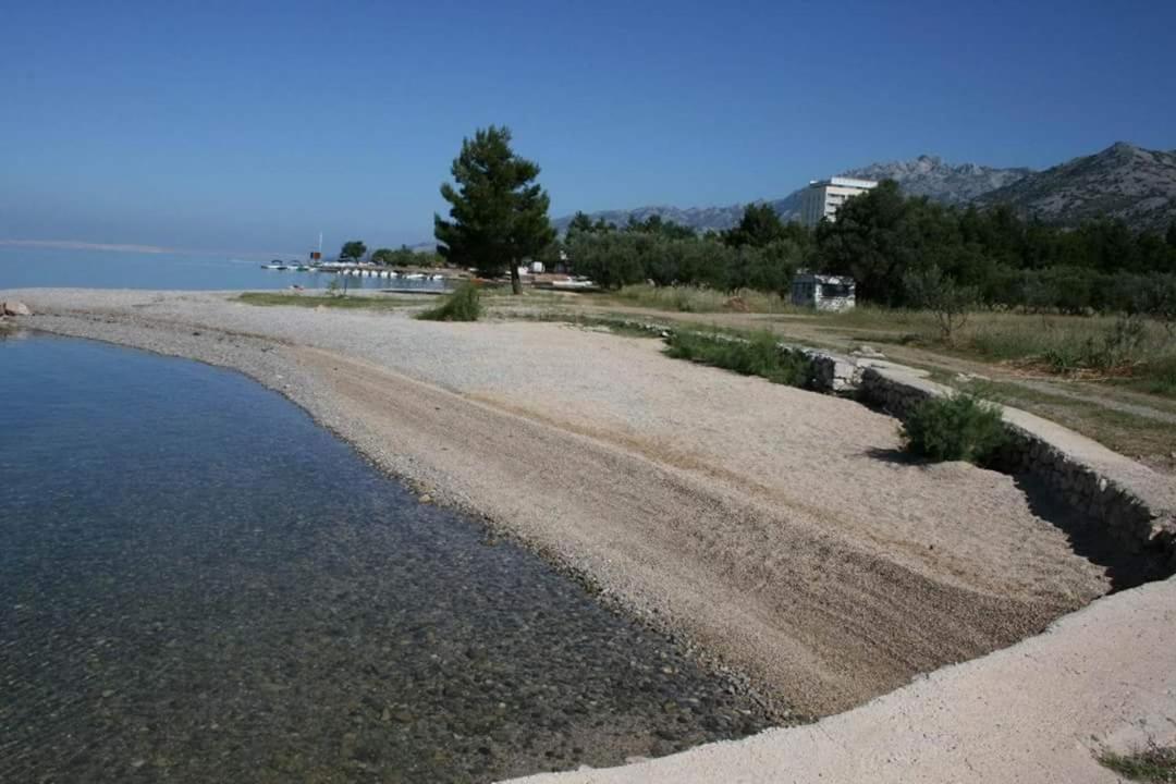 Apartmani QUATTRO Starigrad Paklenica Esterno foto